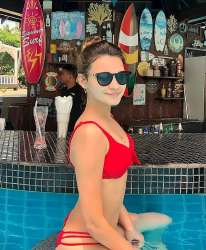 945x1145