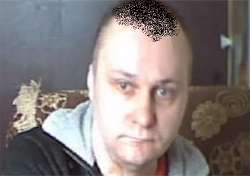 500x352