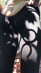 608x1080
