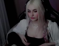 528x420