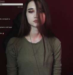 693x705