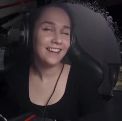 418x416