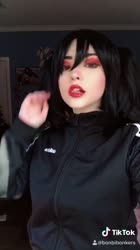 608x1080