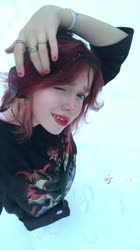 576x1024