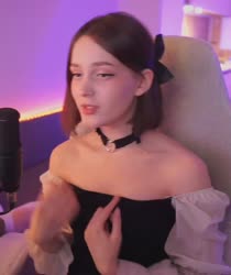 796x946