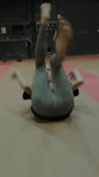 608x1080