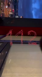 704x1280