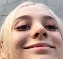 506x476