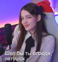 596x637