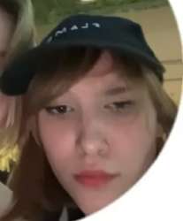 669x806