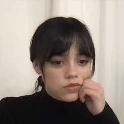 736x736
