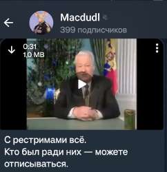 878x906
