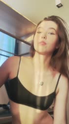 576x1024