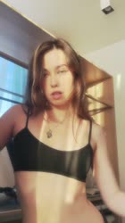 576x1024