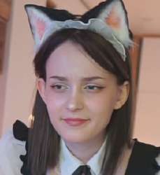 272x296