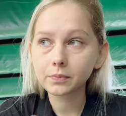 430x394