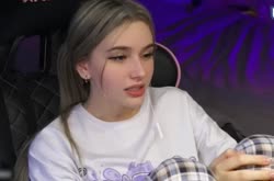 888x588