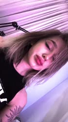 576x1024