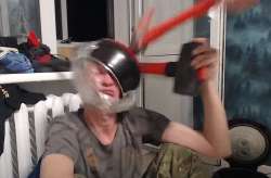 702x463