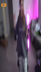 888x1568