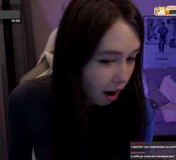 781x713