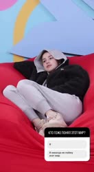 704x1280