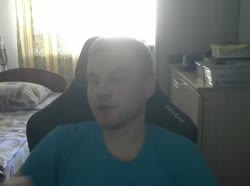 380x284