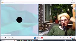 852x466