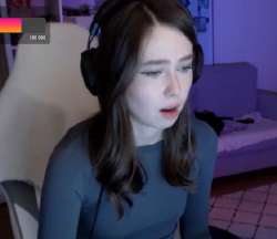 438x379