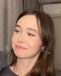 371x461