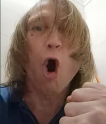 338x392
