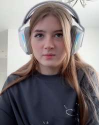 588x739