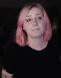 332x422