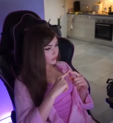 528x572