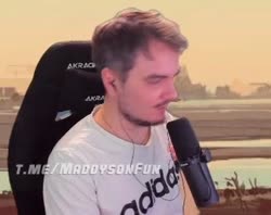 352x280