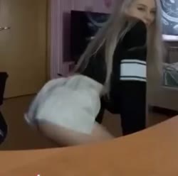 320x318