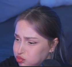 378x354