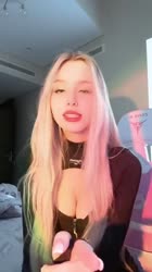 576x1024