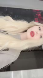 576x1024