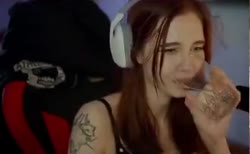 396x244