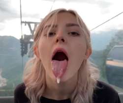 789x665