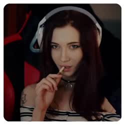 512x512