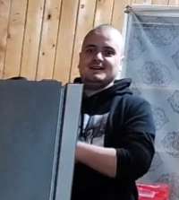 200x223