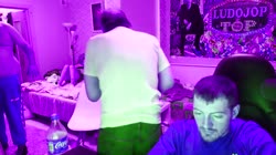 640x360