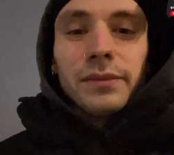697x621