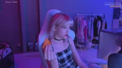 640x360