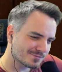 379x444