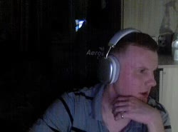 370x274