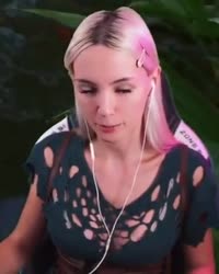 356x444