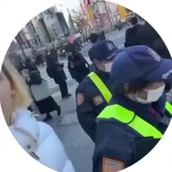 352x352